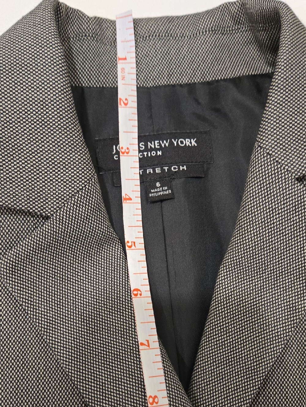 Jones New York Gray Blazer Professional Business Attire - Picture 9 of 16